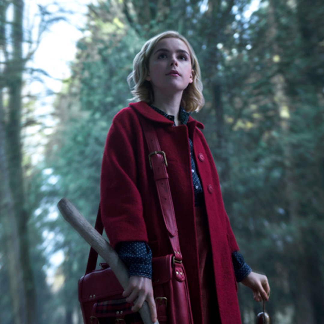 Segundo trailer de O Mundo Sombrio de Sabrina apresenta novos personagens E! Online Brasil Segundo trailer de O Mundo Sombrio de Sabrina apresenta novos personagens E! Online Brasil